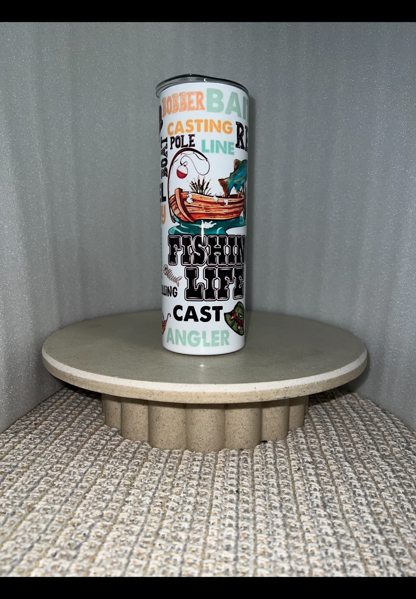 Fishing tumbler