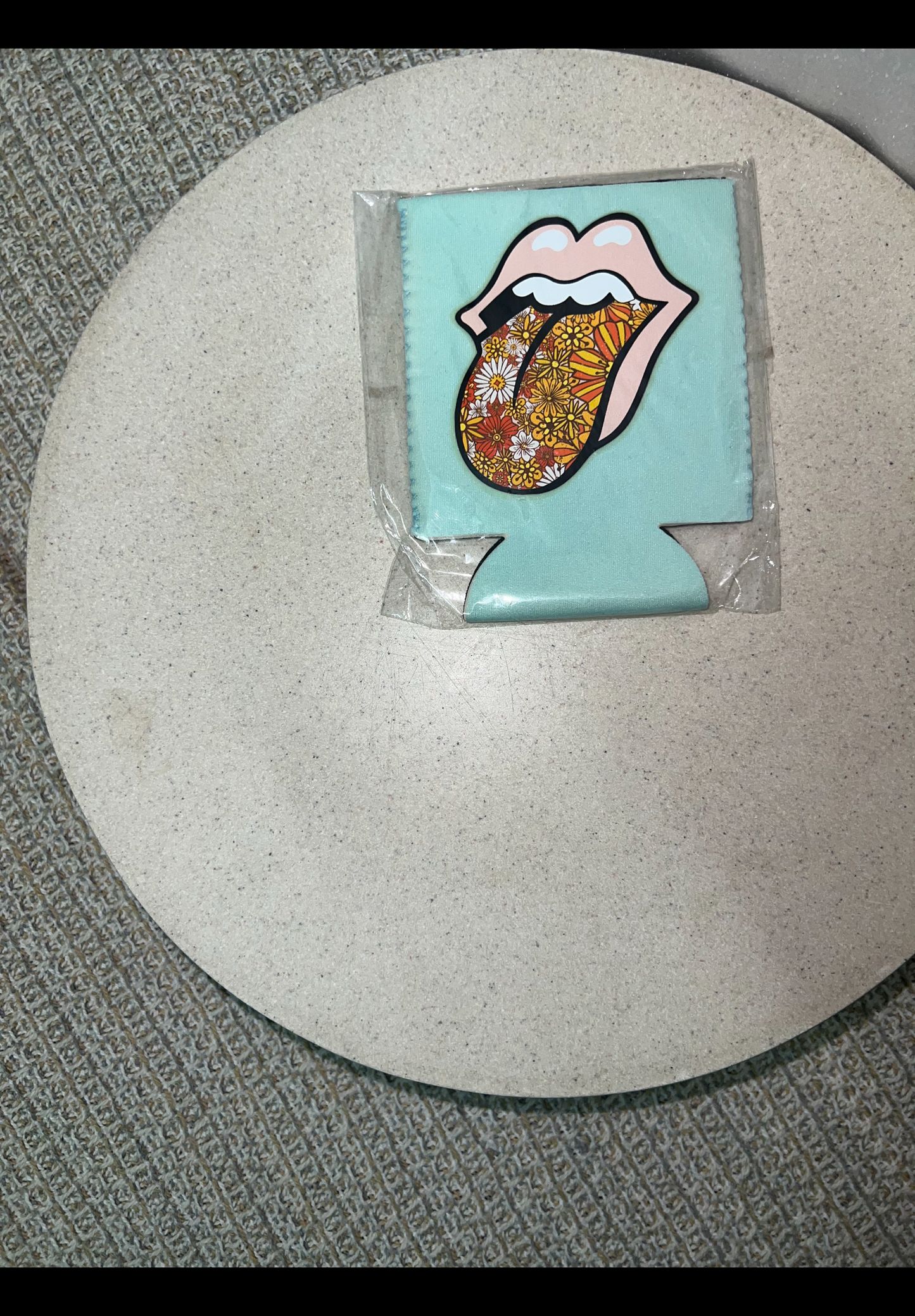 Tounge stubby holder