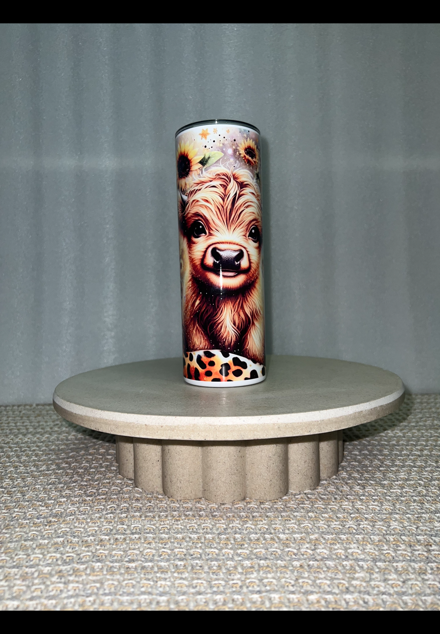 Highland cow sunflower tumbler