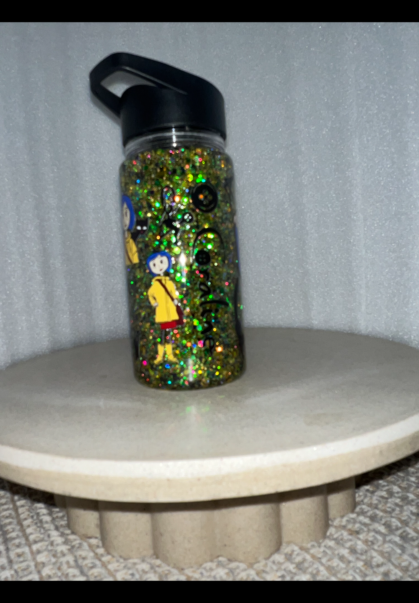 Coraline snowglobe drink bottle